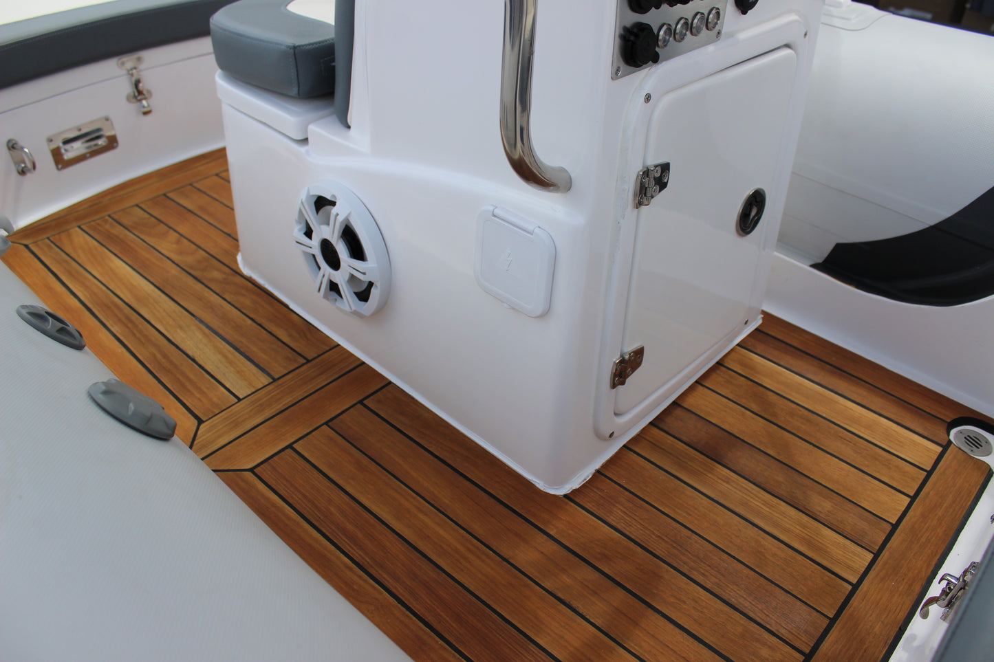 NS400C – Premium 13 ft Console RIB (2026 Model)